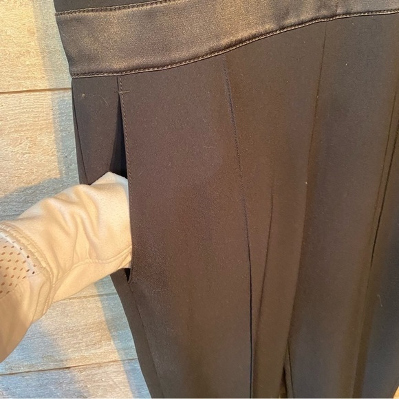 Vince. Women’s black romper jumpsuit in size 4 - Picture 3 of 12